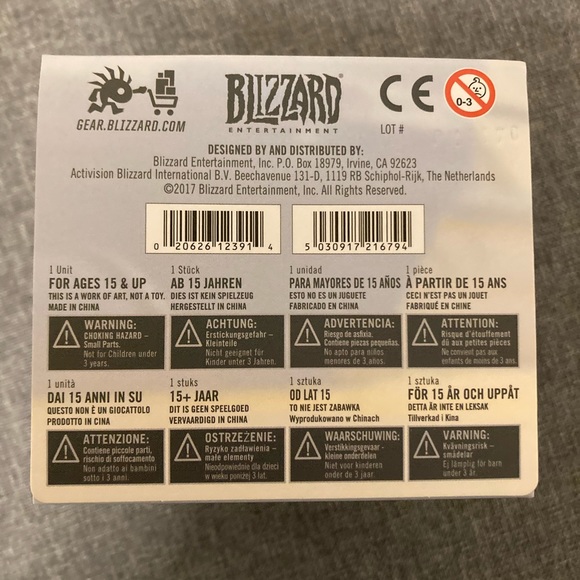 Cute But Deadly miniature action figure - Picture 6 of 6